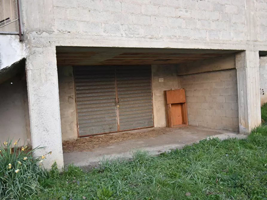 Immagine 2 di Posto auto in vendita  in Via Nazionale a Sala Consilina