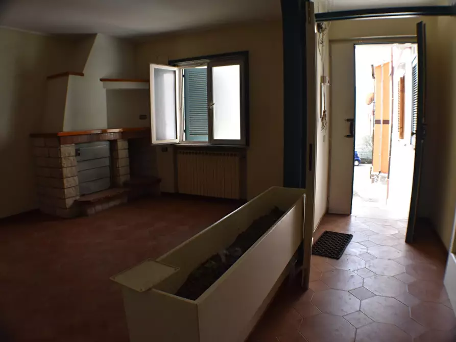 Immagine 2 di Villa in vendita  in Via Pozzillo a Sala Consilina