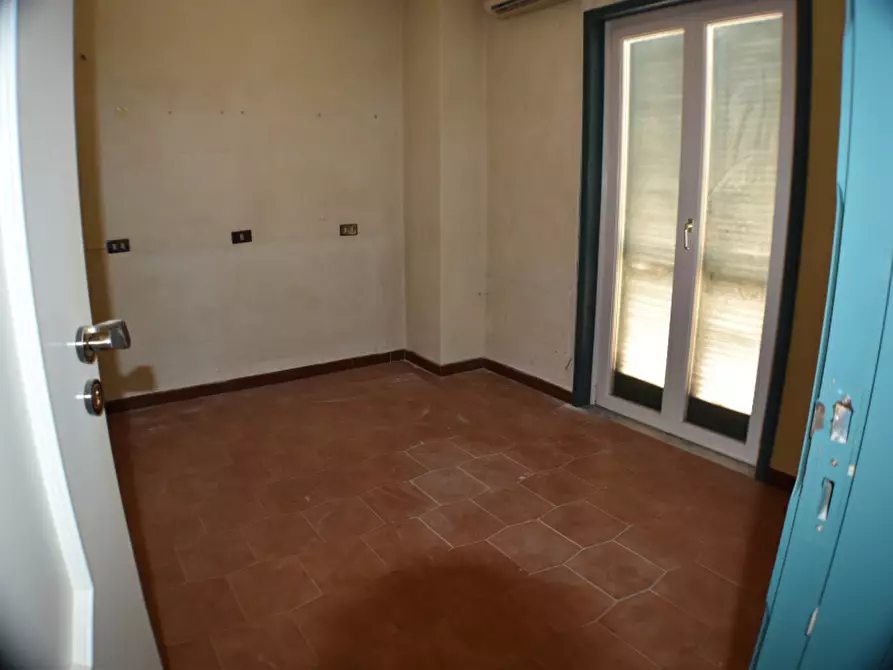 Immagine 15 di Villa in vendita  in Via Pozzillo a Sala Consilina