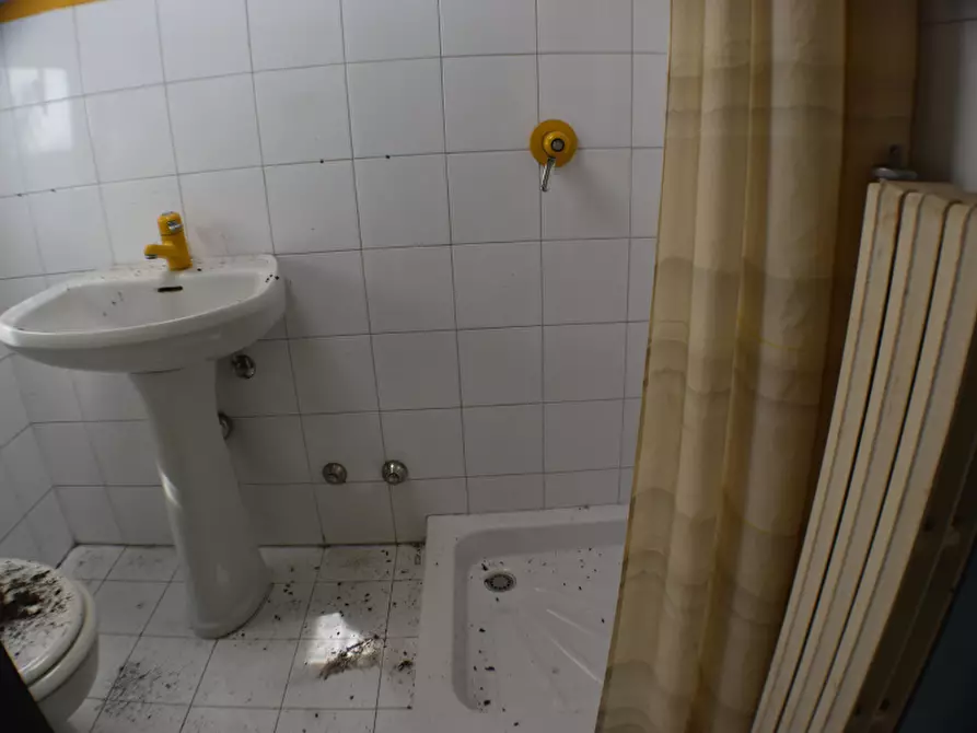 Immagine 24 di Villa in vendita  in Via Pozzillo a Sala Consilina