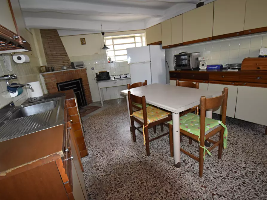 Immagine 11 di Villa in vendita  in Via 20 Settembre a Padula