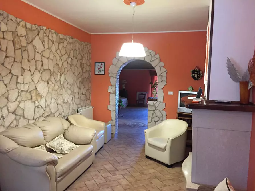 Immagine 4 di Appartamento in vendita  in Via Santa Barbara a Montesano Sulla Marcellana