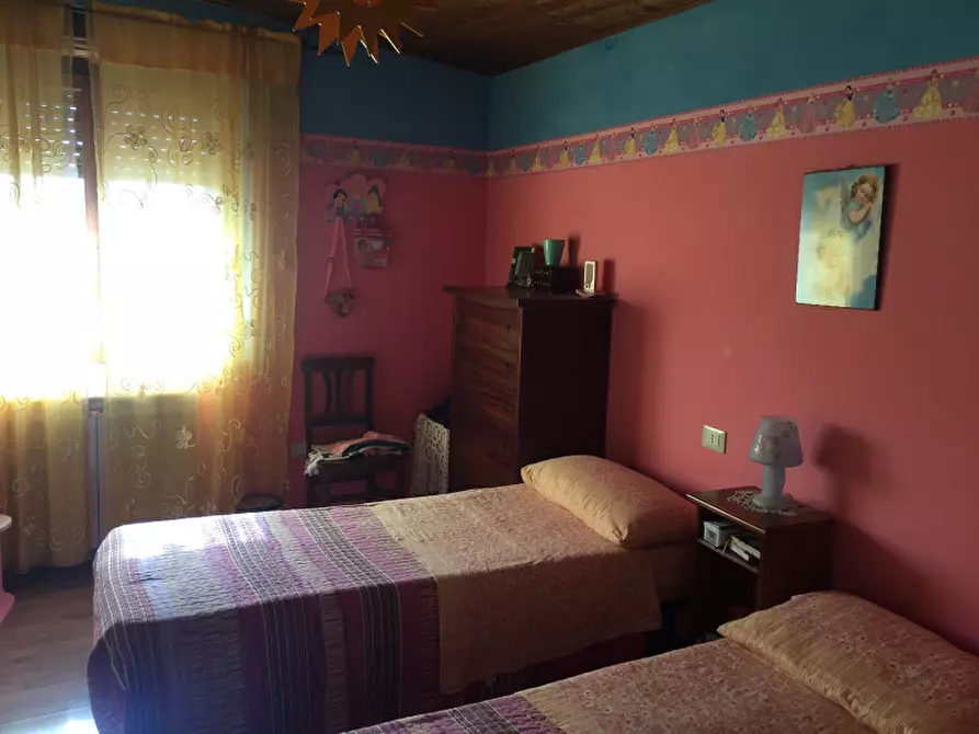 Immagine 10 di Appartamento in vendita  in Via Santa Barbara a Montesano Sulla Marcellana