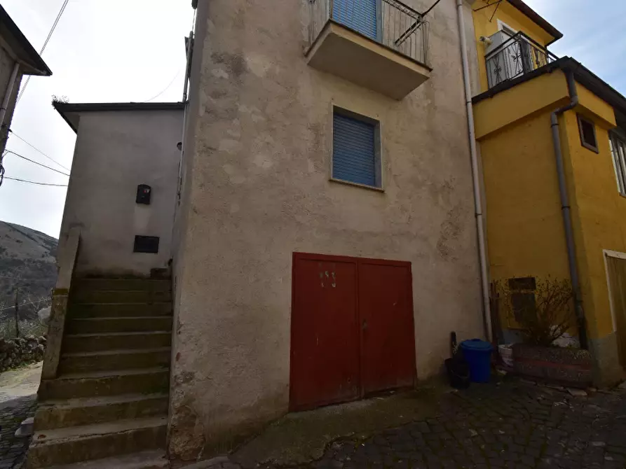 Immagine 1 di Villa in vendita  in Via Firenze a Monte San Giacomo