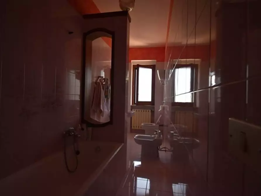 Immagine 12 di Villa in vendita  in Via Umberto I a Atena Lucana