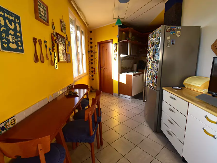 Immagine 7 di Appartamento in vendita  in Via Giuseppe Mazzini a Sala Consilina