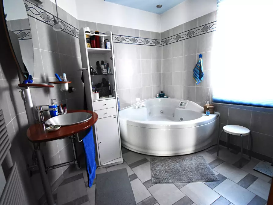 Immagine 10 di Appartamento in vendita  in Via Giuseppe Mazzini a Sala Consilina