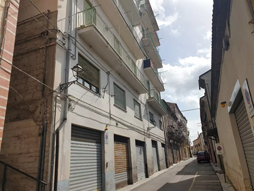 Immagine 1 di Appartamento in vendita  in Corso Giovanni Camera a Sala Consilina