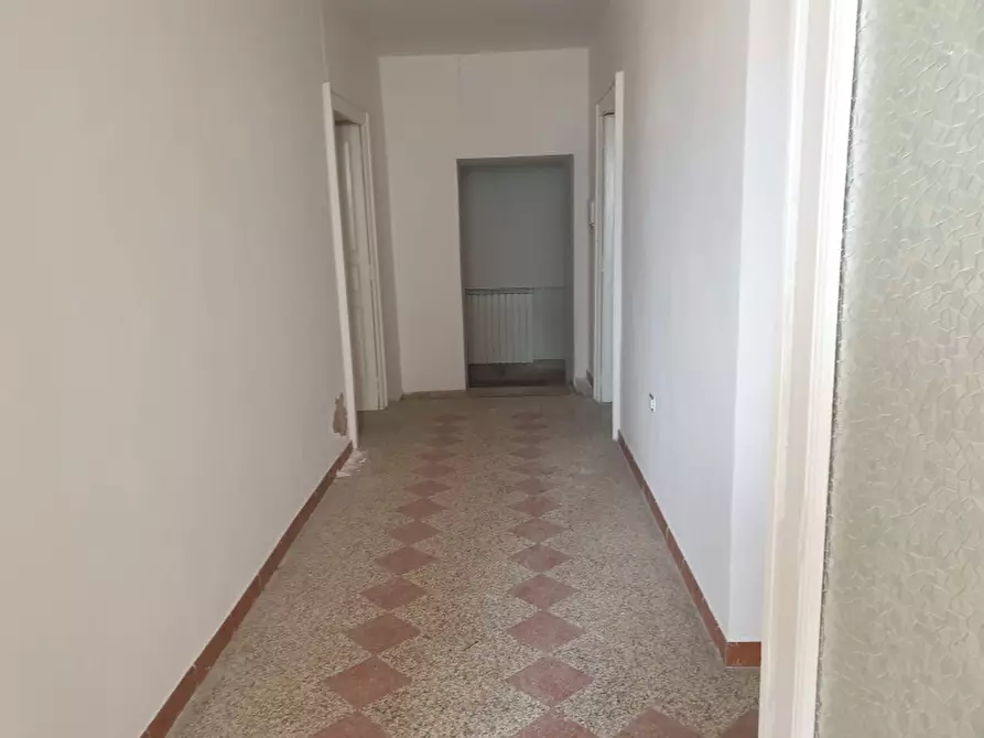 Immagine 3 di Villa in affitto  in Via Roma a Sala Consilina