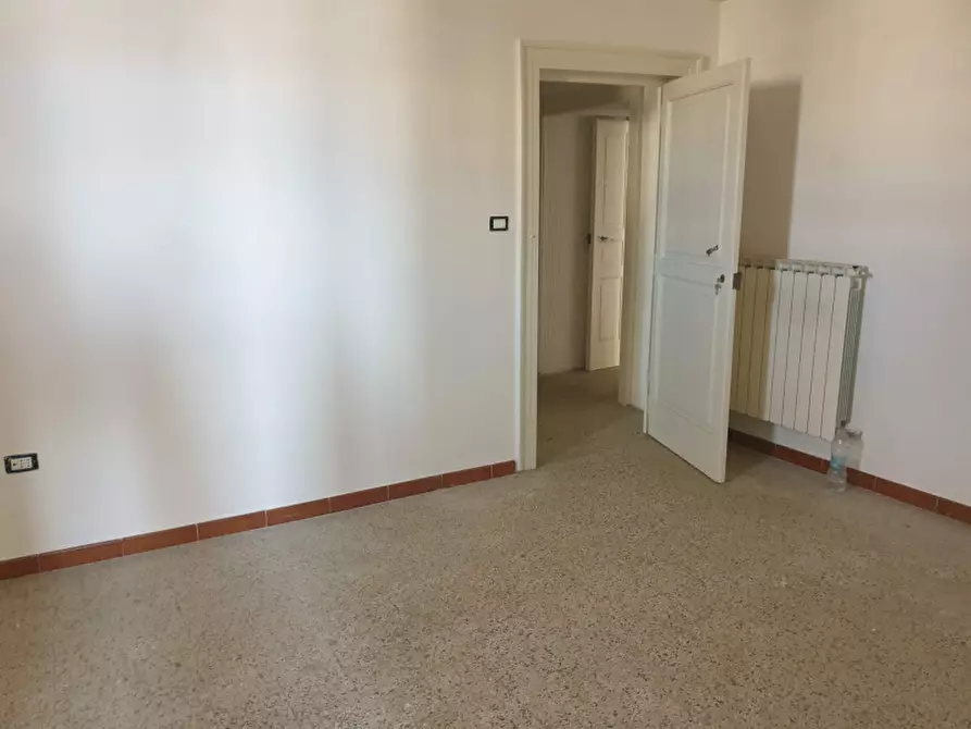 Immagine 5 di Villa in affitto  in Via Roma a Sala Consilina