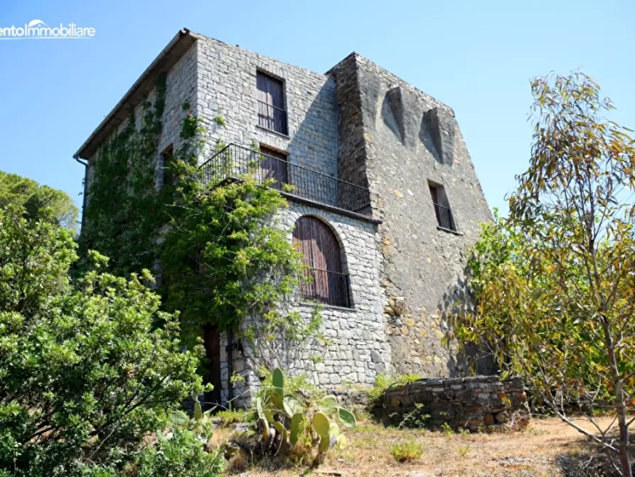 Immagine 1 di Rustico / casale in vendita  in Via Antonio Correale a Pollica