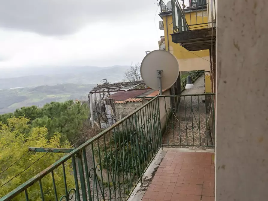 Immagine 1 di Appartamento in vendita  in Via Roma a Castelnuovo Cilento