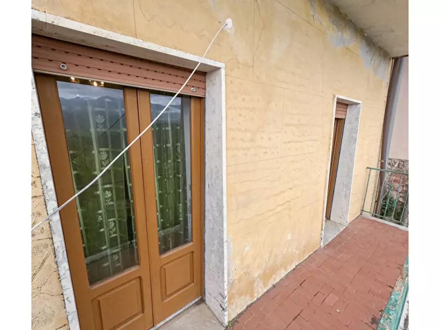 Immagine 8 di Appartamento in vendita  in Via Roma a Castelnuovo Cilento