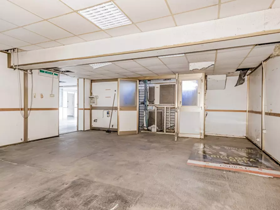 Immagine 20 di Laboratorio in vendita  in Via di Pietralata a Roma
