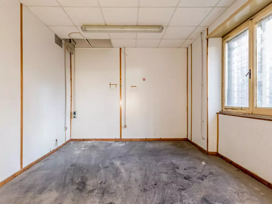 Immagine 14 di Laboratorio in vendita  in Via di Pietralata a Roma