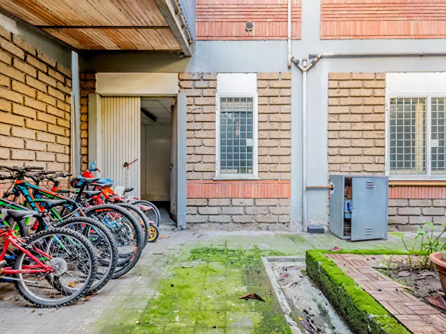 Immagine 5 di Laboratorio in vendita  in Via di Pietralata a Roma