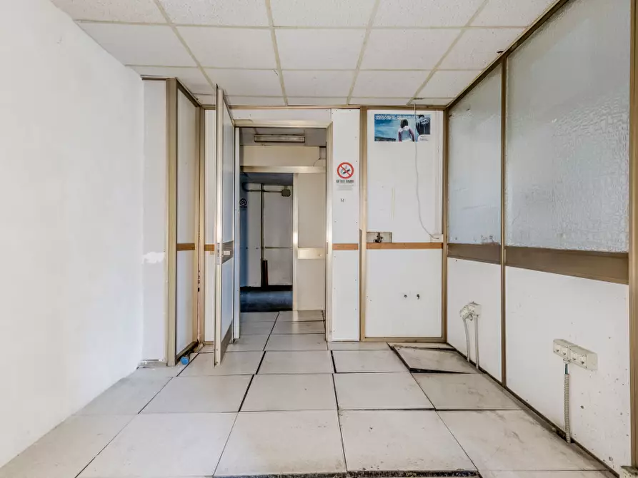 Immagine 9 di Laboratorio in vendita  in Via di Pietralata a Roma