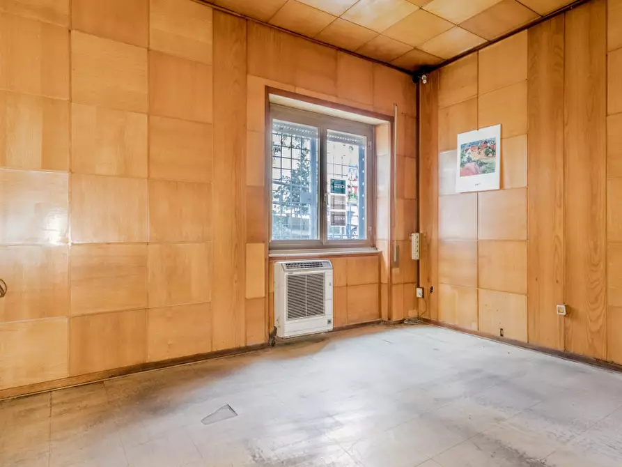 Immagine 7 di Laboratorio in vendita  in Via di Pietralata a Roma