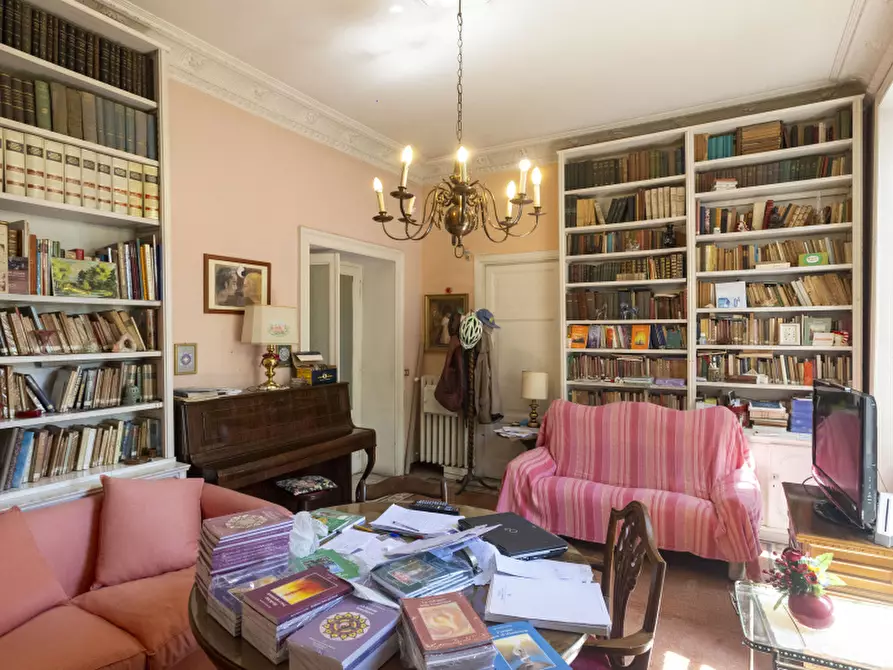 Immagine 29 di Villa in vendita  in Via Colfiorito a Roma