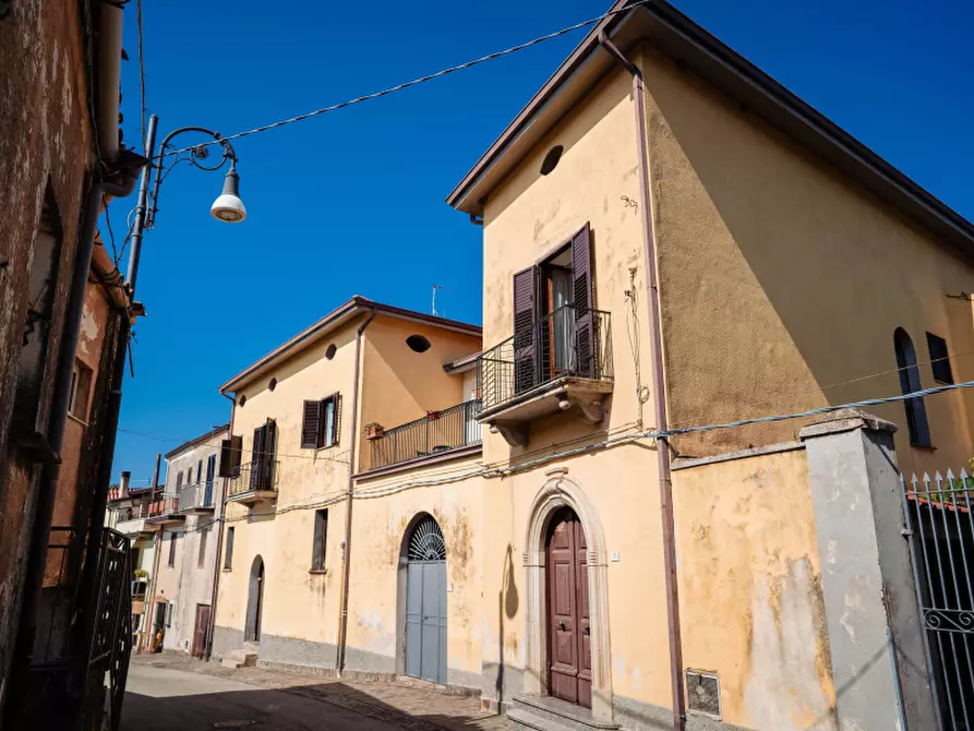 Immagine 1 di Rustico / casale in vendita  in Via Roma a Castelnuovo Cilento