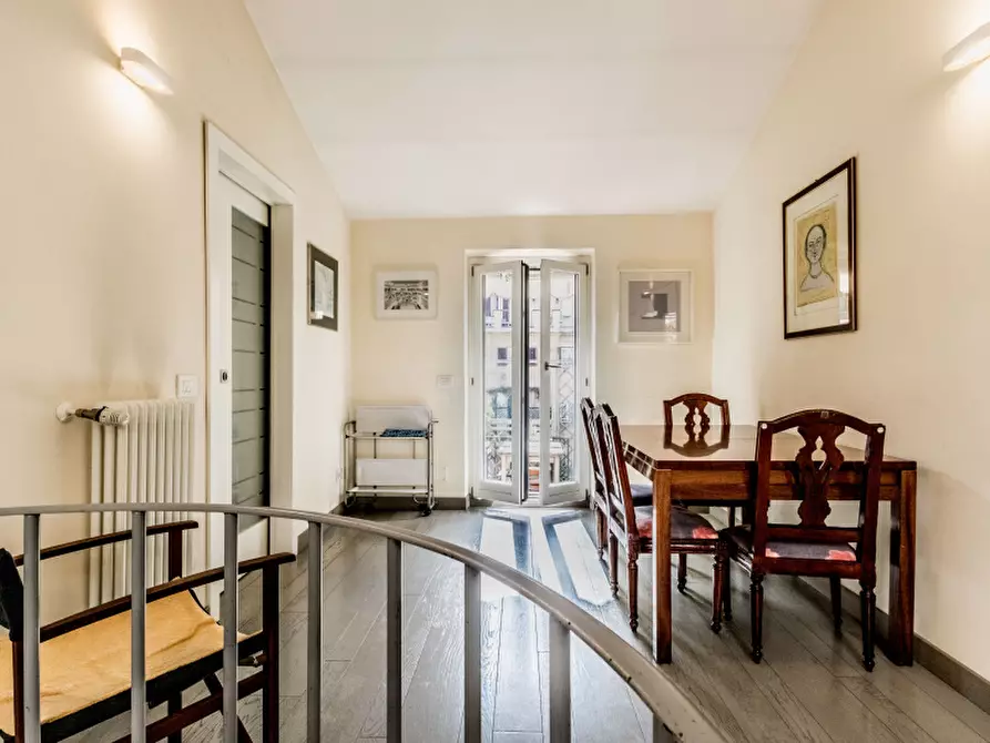 Immagine 20 di Appartamento in vendita  in Via degli Avignonesi a Roma