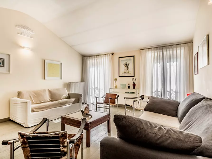 Immagine 22 di Appartamento in vendita  in Via degli Avignonesi a Roma