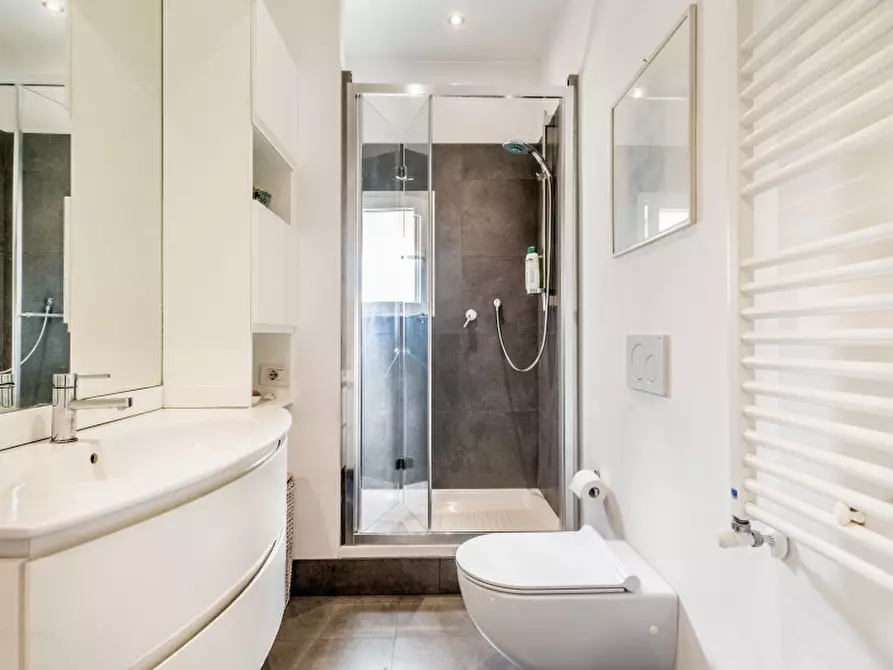 Immagine 27 di Appartamento in vendita  in Via degli Avignonesi a Roma