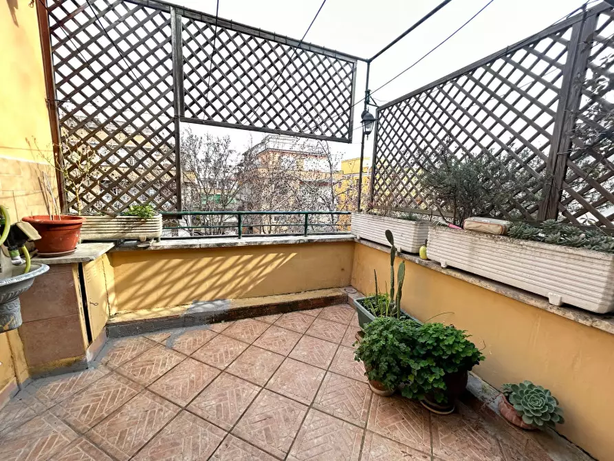 Immagine 27 di Appartamento in vendita  in Via dei Ginepri a Roma