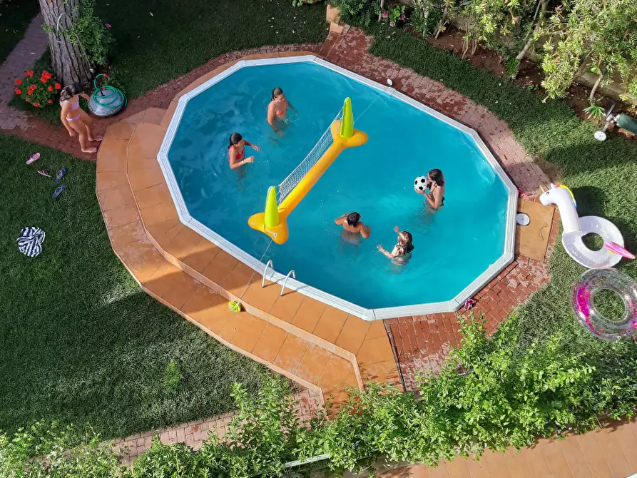 Immagine 8 di Villa in vendita  in Piazza del Poggio a Anzio