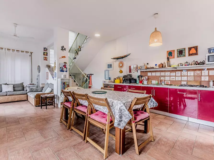 Immagine 19 di Villa in vendita  in Piazza del Poggio a Anzio