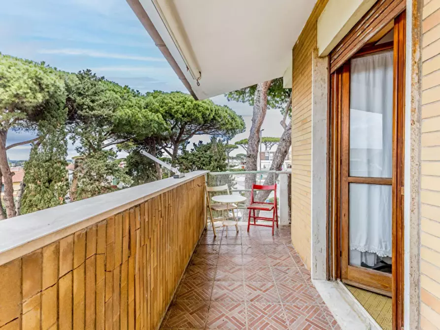 Immagine 26 di Villa in vendita  in Piazza del Poggio a Anzio