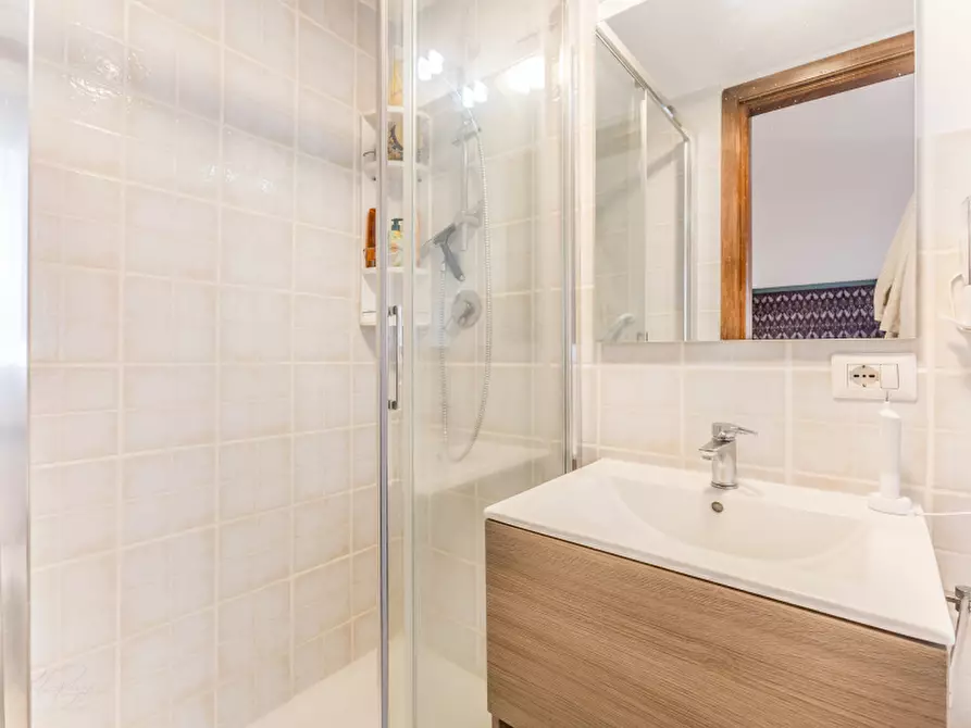 Immagine 33 di Villa in vendita  in Piazza del Poggio a Anzio