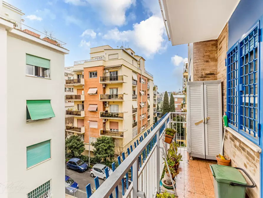 Immagine 31 di Appartamento in vendita  in Via Pizzo Bernina a Roma
