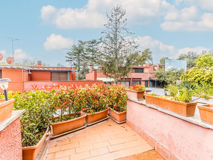 Immagine 16 di Villa in vendita  in Via Trionfale a Roma