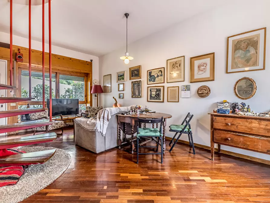 Immagine 3 di Villa in vendita  in Via Trionfale a Roma