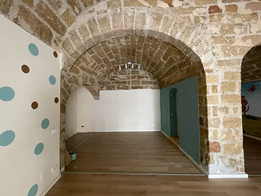 Immagine 7 di Negozio in affitto  in Via Vittorio Emanuele III a Terrasini