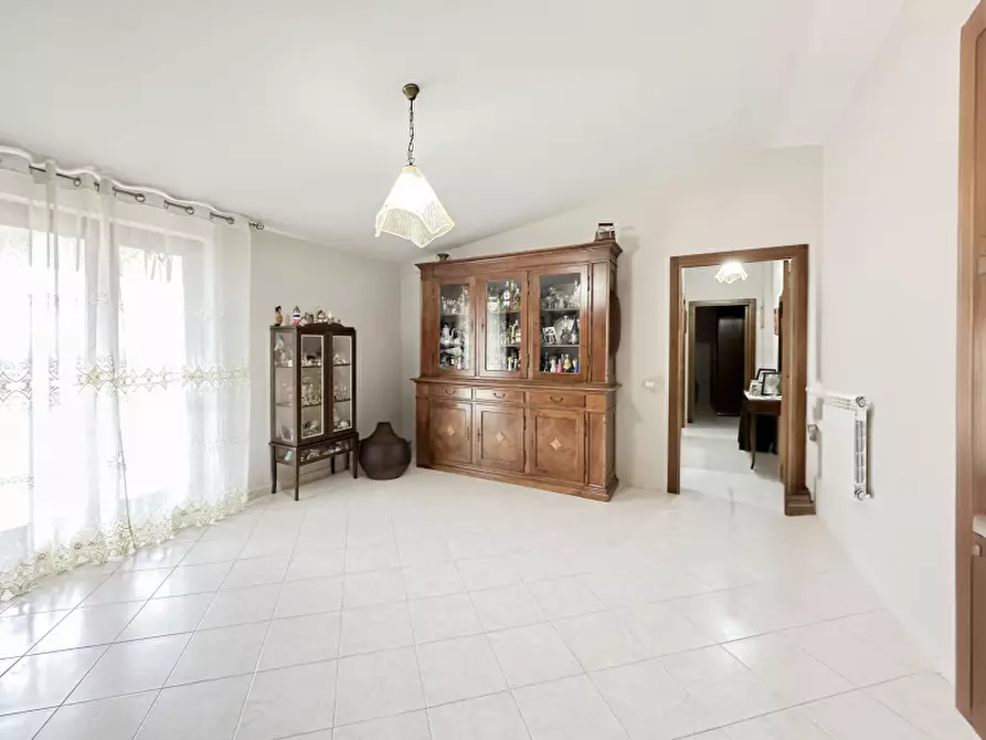 Immagine 5 di Appartamento in vendita  in Via Monfalcone a Santa Maria Capua Vetere