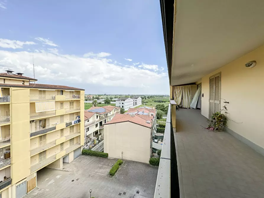 Immagine 9 di Appartamento in vendita  in Via Monfalcone a Santa Maria Capua Vetere