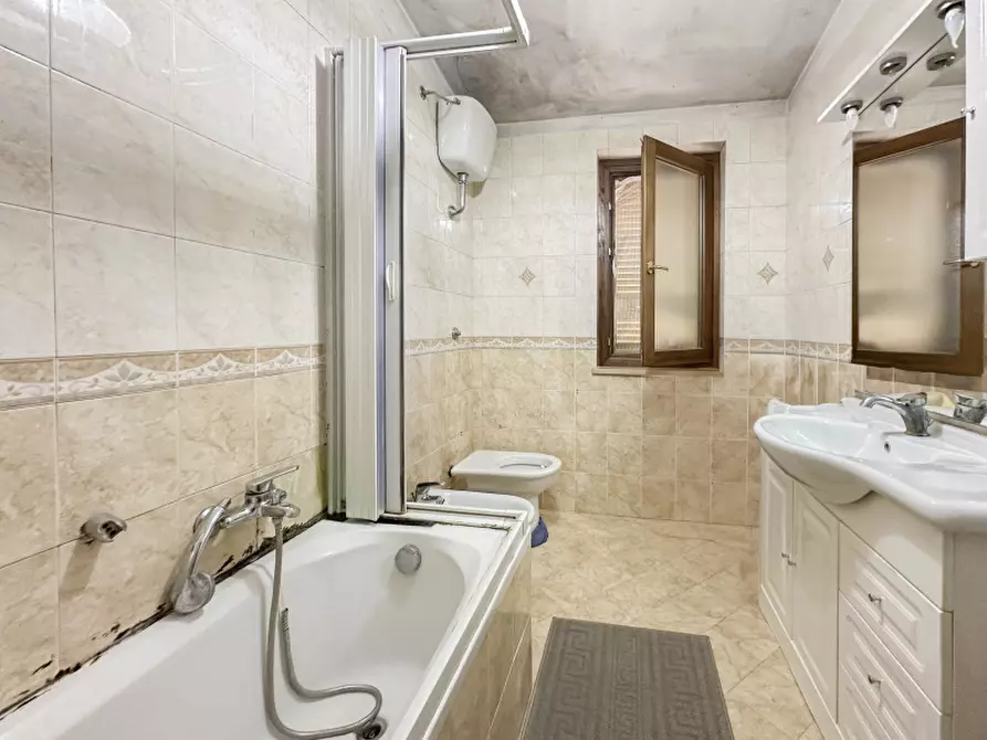 Immagine 18 di Appartamento in vendita  in Via Monfalcone a Santa Maria Capua Vetere