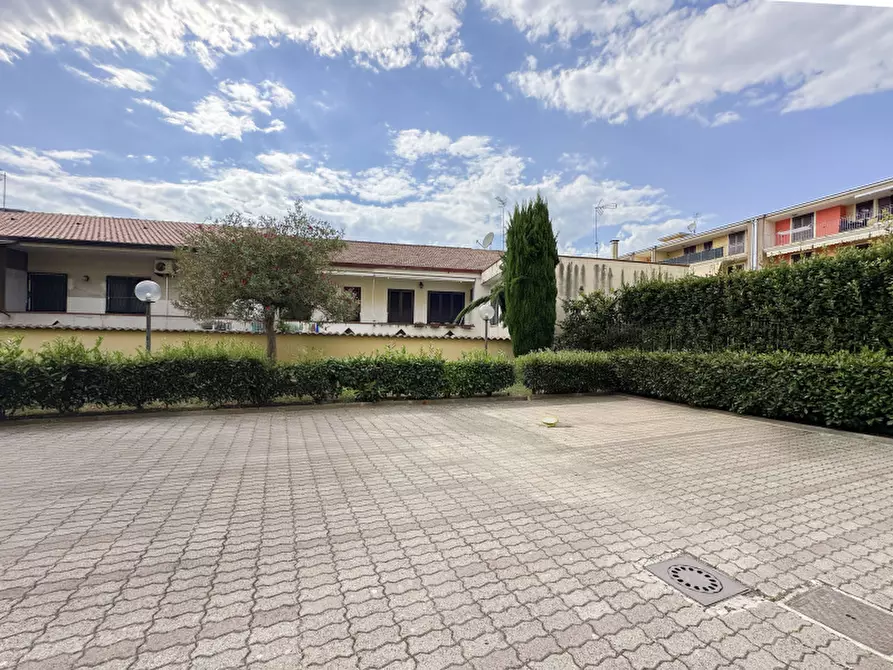 Immagine 21 di Appartamento in vendita  in Via Monfalcone a Santa Maria Capua Vetere