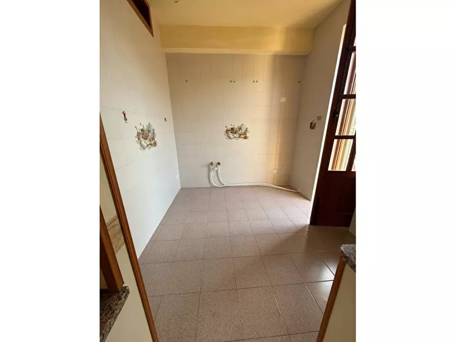 Immagine 3 di Appartamento in vendita  in Via Luigi Sturzo a Ficarazzi