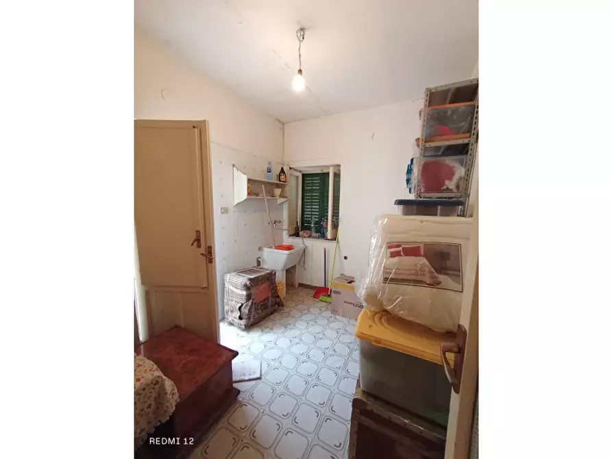 Immagine 18 di Palazzo in vendita  in Via Generale Armando Diaz a Bagheria