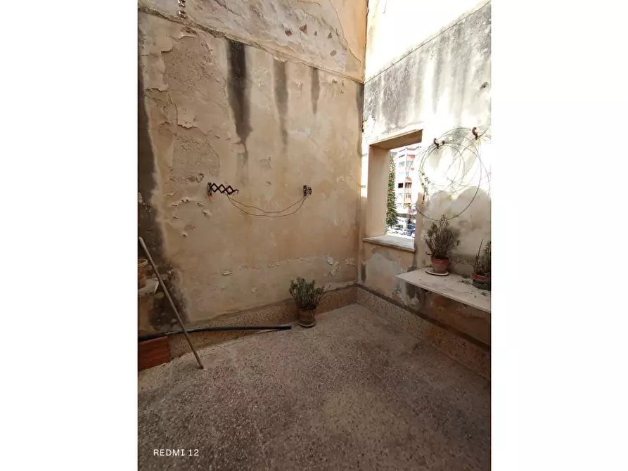 Immagine 14 di Palazzo in vendita  in Via Generale Armando Diaz a Bagheria