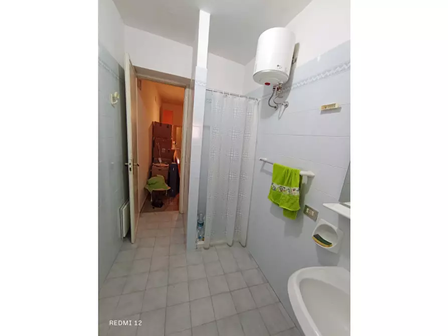 Immagine 15 di Palazzo in vendita  in Via Generale Armando Diaz a Bagheria