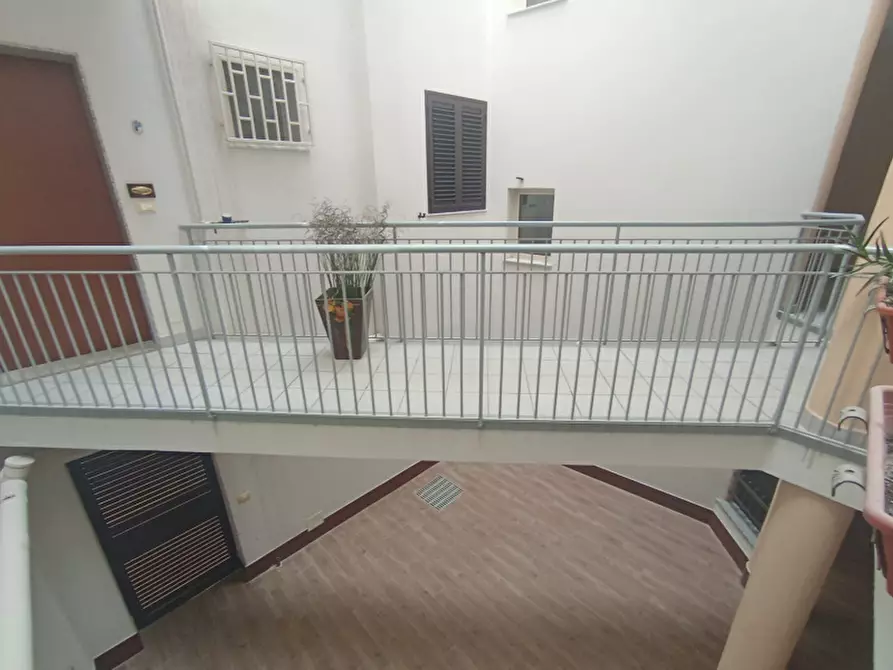 Immagine 17 di Appartamento in vendita  in Via Vincenzo Monti a Ficarazzi