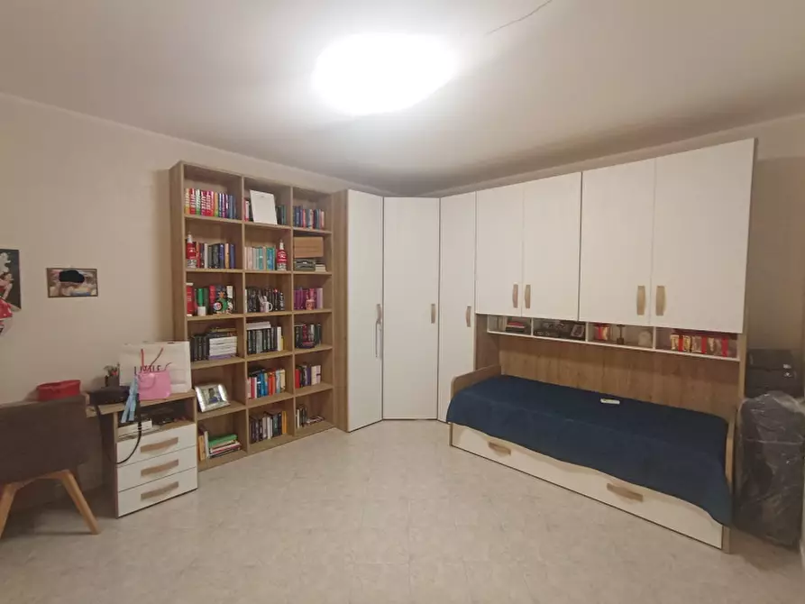 Immagine 16 di Appartamento in vendita  in Via Vincenzo Monti a Ficarazzi