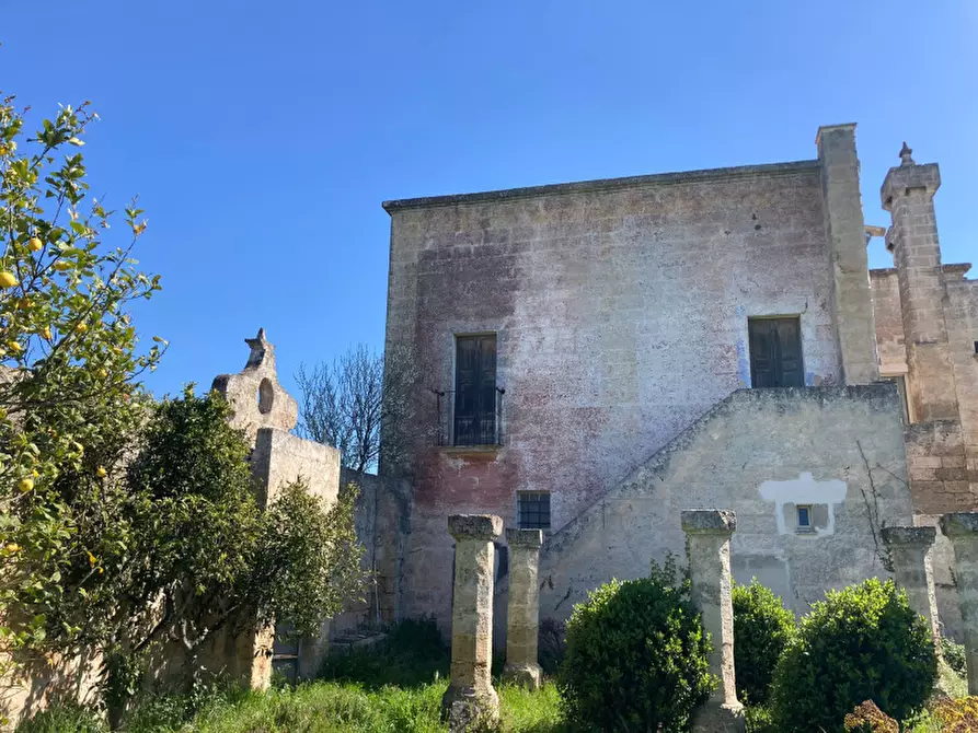 Immagine 1 di Villa in vendita  in Contrada Casalino a Francavilla Fontana