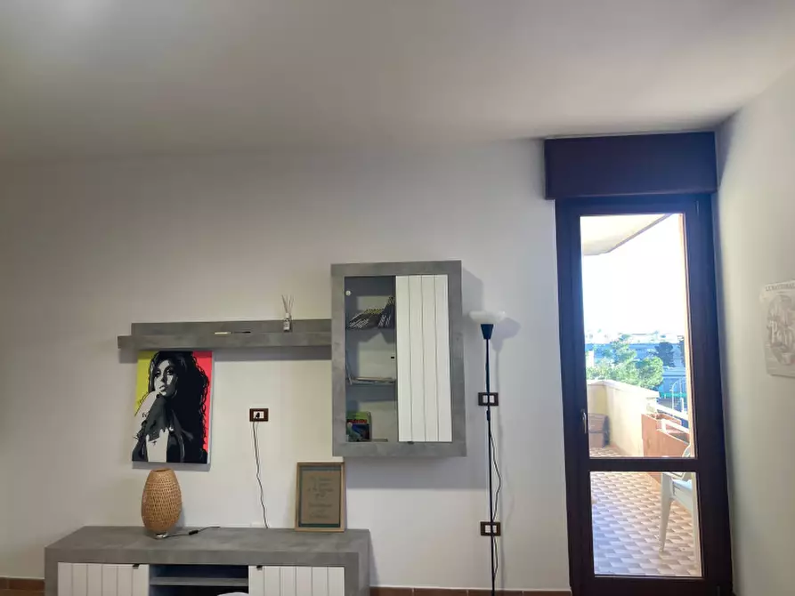 Immagine 4 di Appartamento in vendita  in Via Nino Bixio a Mesagne