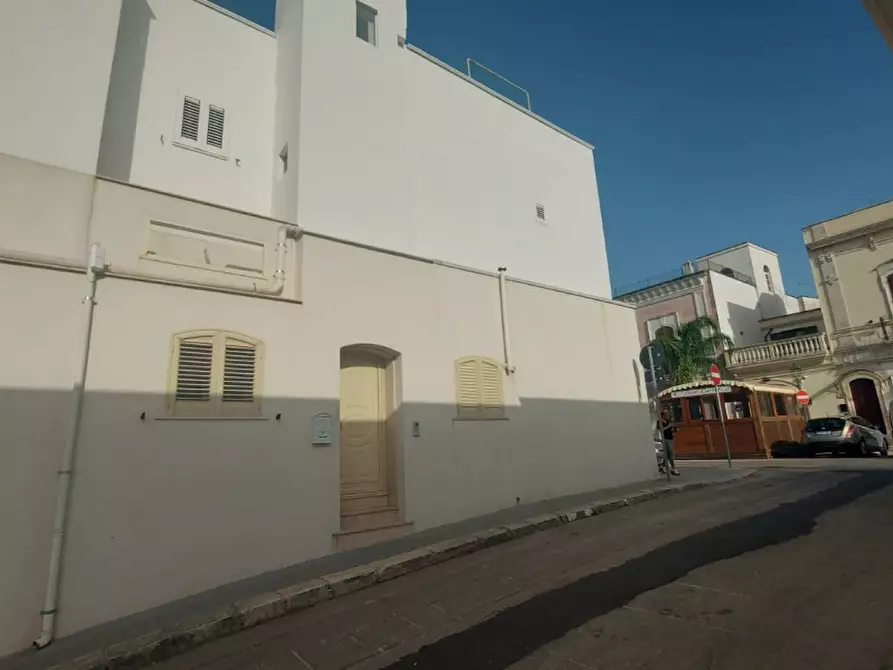 Immagine 2 di Villa in vendita  in Via della Rimembranza a Montemesola