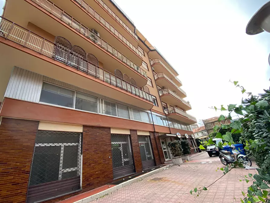 Immagine 13 di Appartamento in vendita  in Via Medici a Sant'agata Di Militello